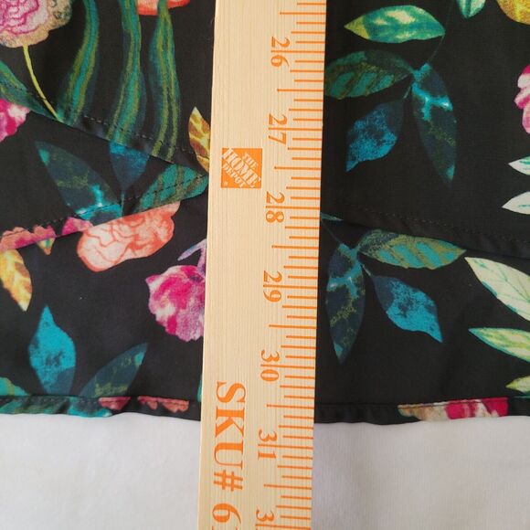 Chelsea & Theodore Womens Blouse Plus Size XXL Black Floral Print Crossover Hem - Picture 9 of 9